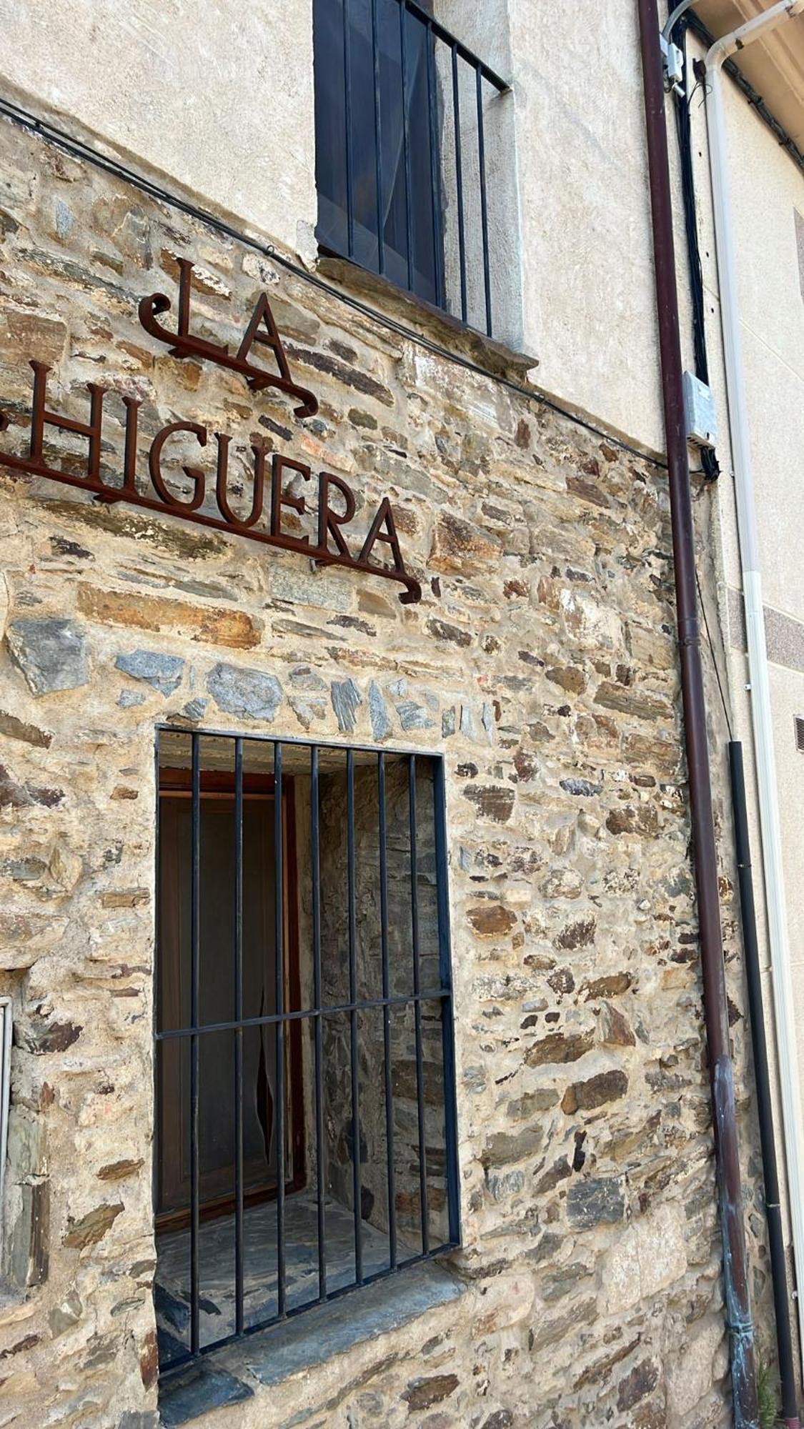 Hosteria La Higuera Hotel Garrovillas De Alconetar Exterior photo